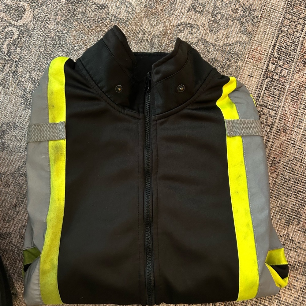 Black, Yellow and Gray reflective construction workwearJacket